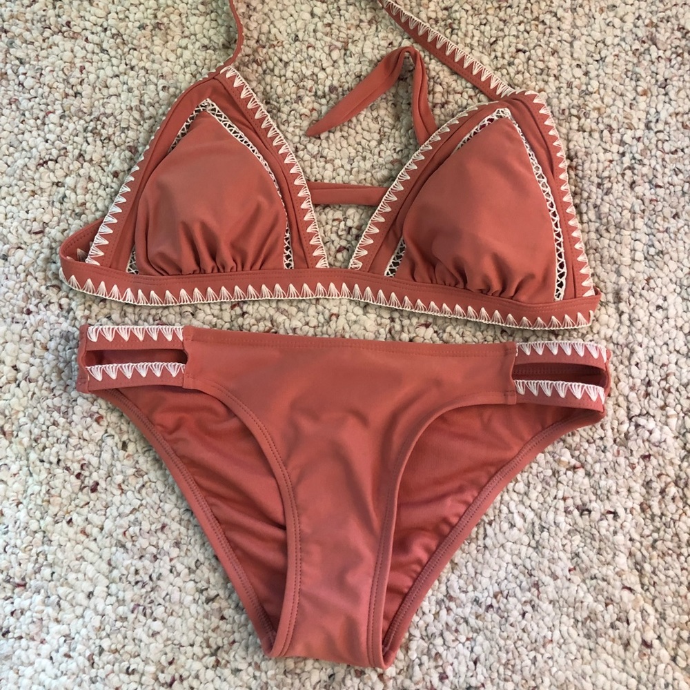 Xhilaration bikini NWT.  M top, S bottom.